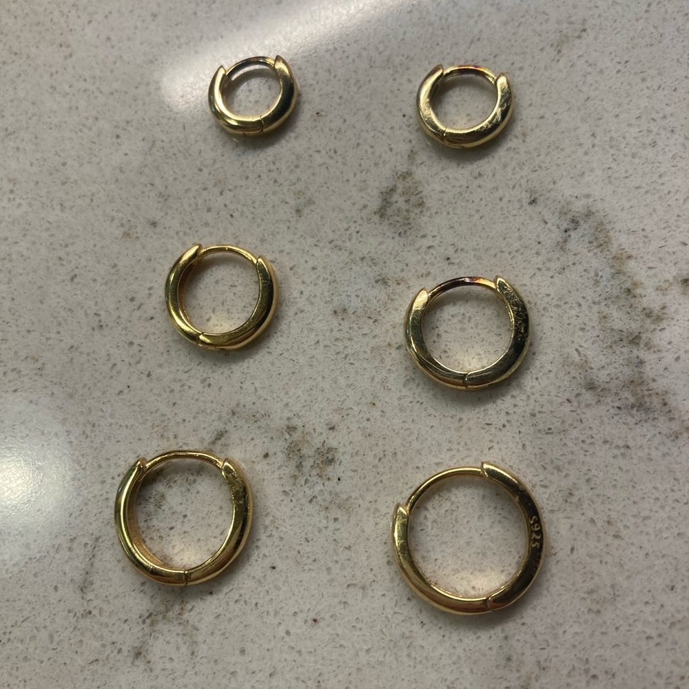 Gold Huggie Hoop Earrings Set